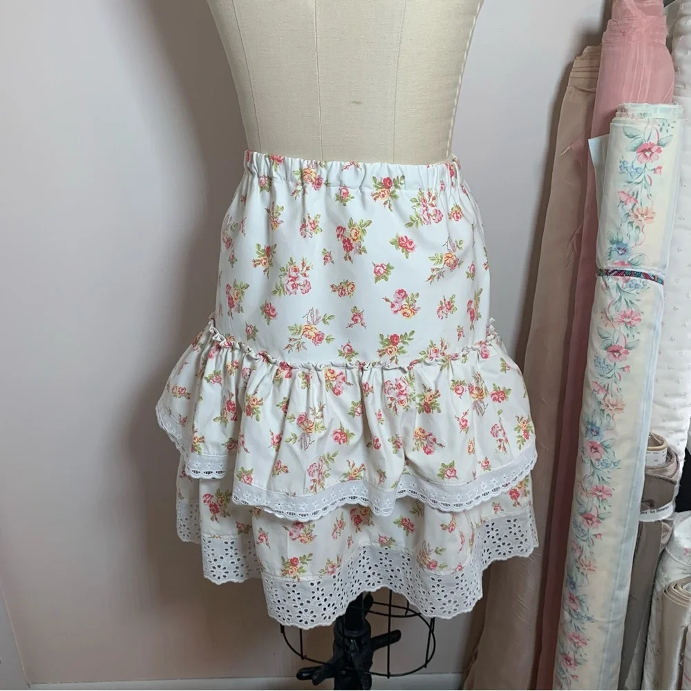 HANDMADE Ruffly Roses Mini Skirt - Picture 8 of 9
